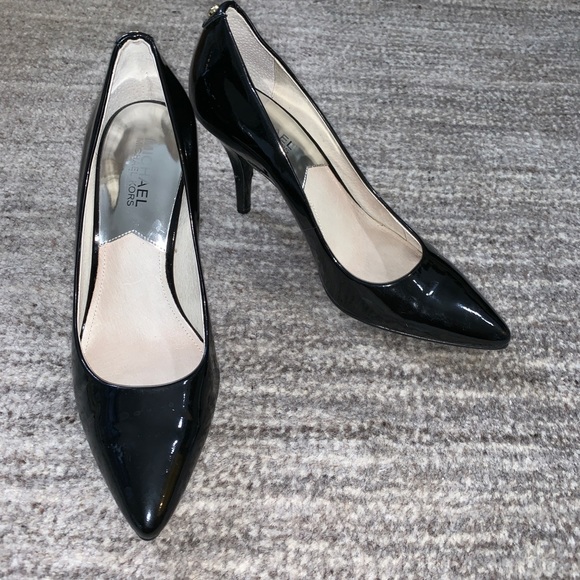 WORN ONCE Michael Kors Patent Leather Heels size 7 - Picture 2 of 8